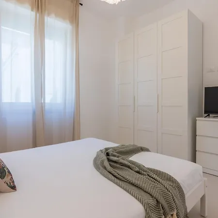 Apart-hotel Cinzia 3*