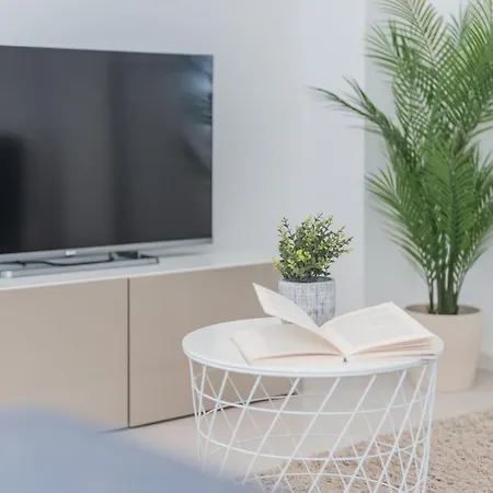 Cinzia 3* ريميني